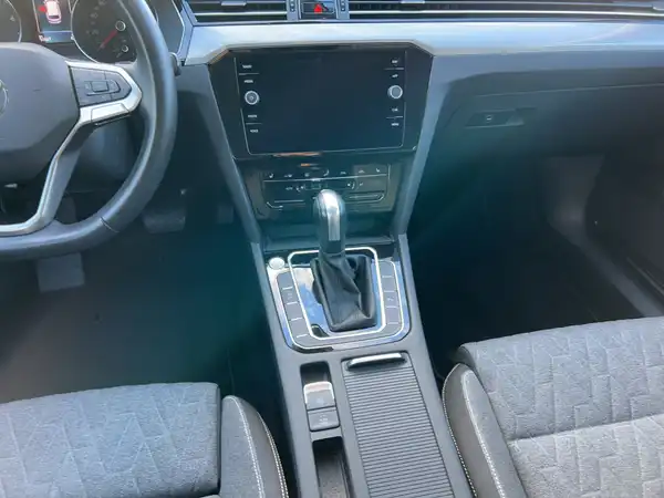 VW PASSAT VARIANT (12/16)