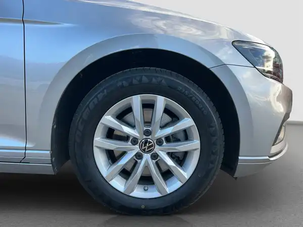 VW PASSAT VARIANT (16/16)
