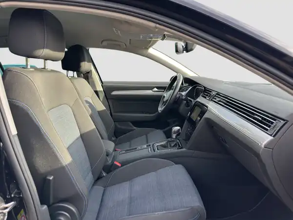 VW PASSAT VARIANT (14/16)