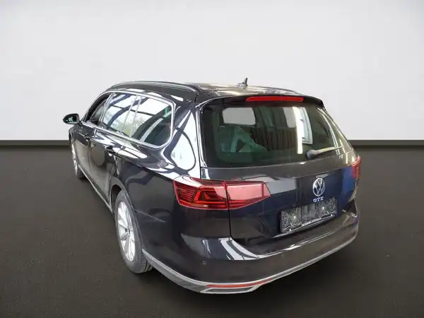 VW PASSAT VARIANT (4/7)