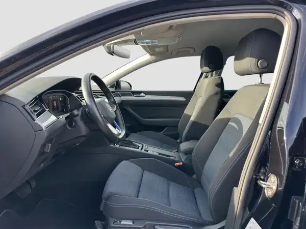 VW PASSAT VARIANT (8/16)