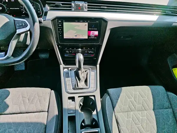 VW PASSAT VARIANT (12/16)