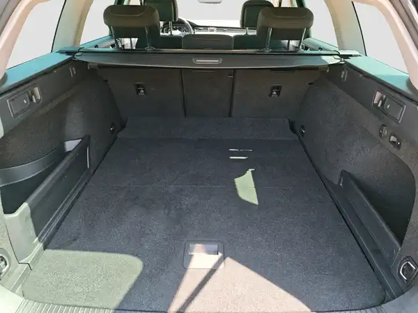 VW PASSAT VARIANT (13/16)