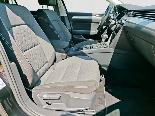 VW PASSAT VARIANT (14/16)