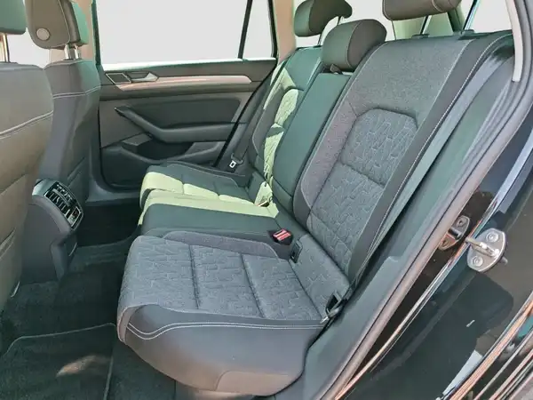 VW PASSAT VARIANT (9/16)