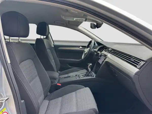 VW PASSAT VARIANT (14/16)