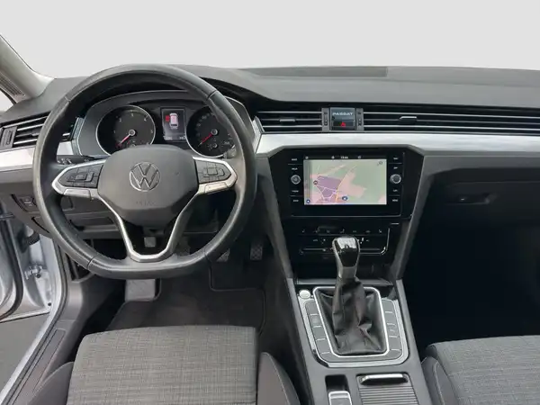 VW PASSAT VARIANT (10/16)