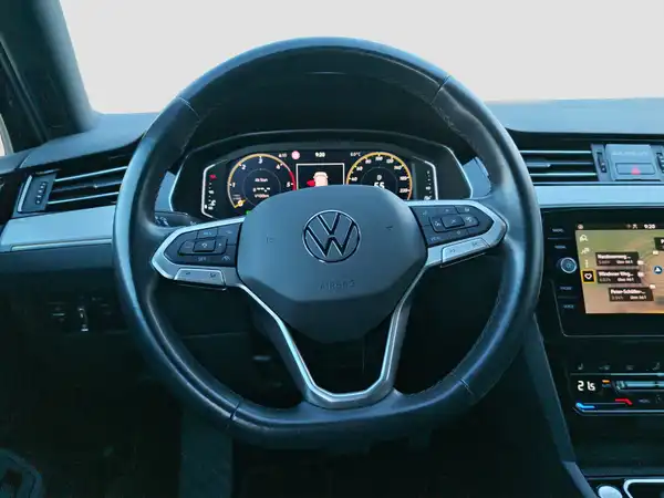 VW PASSAT VARIANT (11/16)