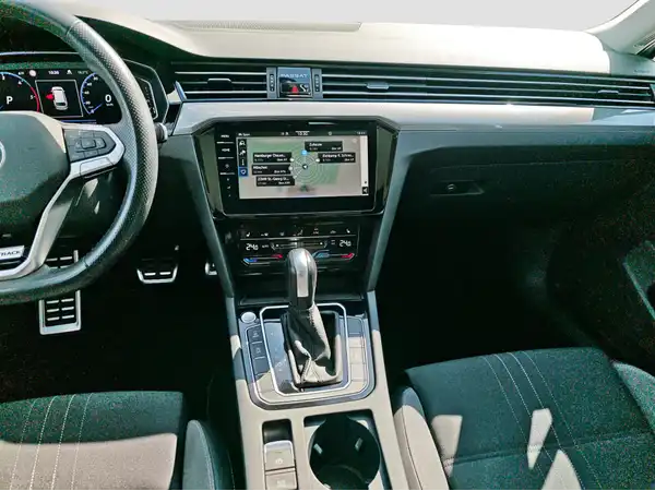 VW PASSAT VARIANT (11/16)