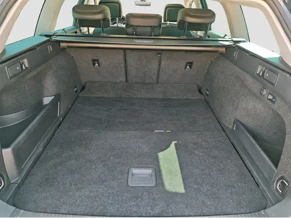 VW PASSAT VARIANT (12/16)