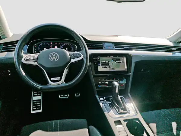 VW PASSAT VARIANT (9/16)