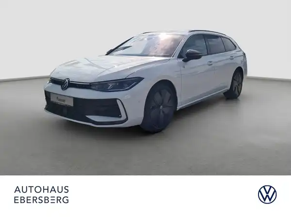 VW PASSAT (2/17)