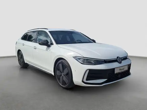 VW PASSAT (4/17)