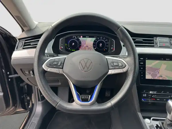 VW PASSAT VARIANT (11/16)