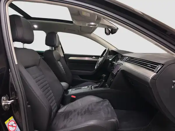 VW PASSAT VARIANT (15/17)