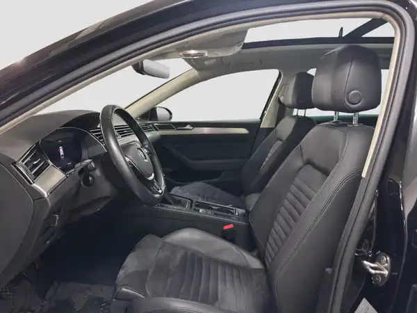 VW PASSAT VARIANT (8/17)