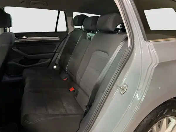 VW PASSAT VARIANT (9/16)