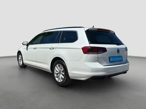 VW PASSAT VARIANT (7/17)