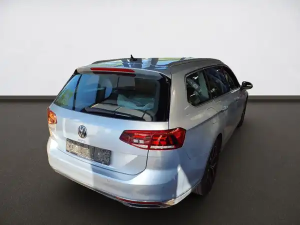 VW PASSAT VARIANT (3/6)