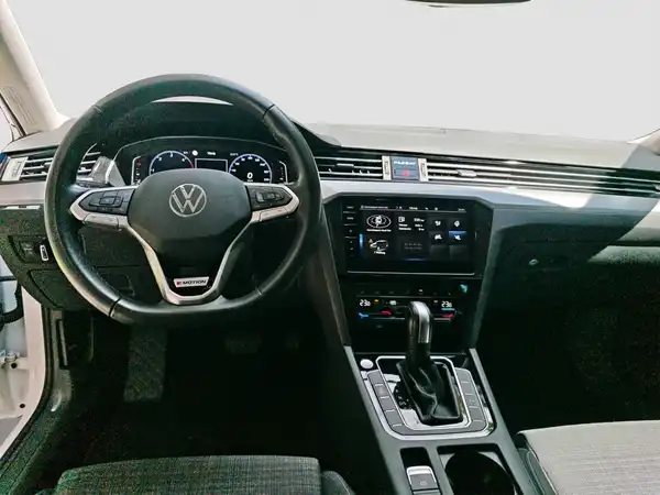 VW PASSAT VARIANT (9/16)