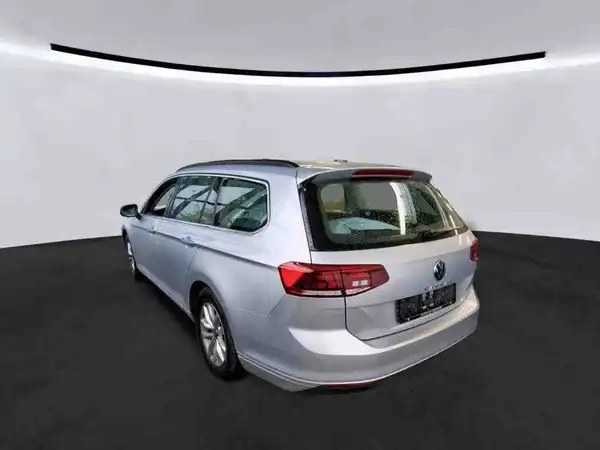 VW PASSAT VARIANT (5/6)