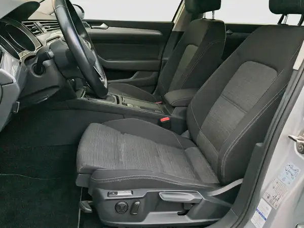 VW PASSAT VARIANT (8/15)