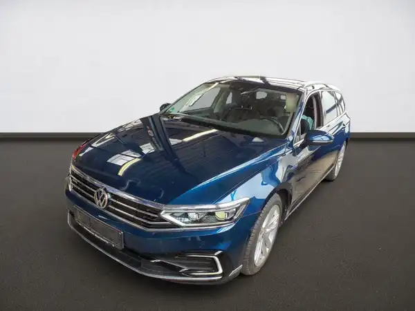 VW PASSAT VARIANT (1/10)