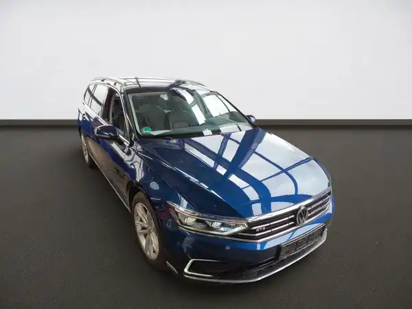 VW PASSAT VARIANT (3/10)