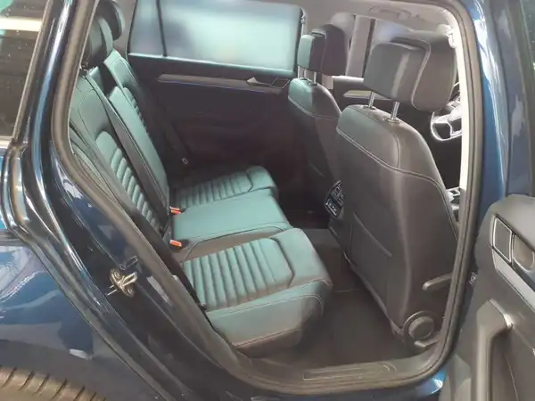 VW PASSAT VARIANT (9/10)