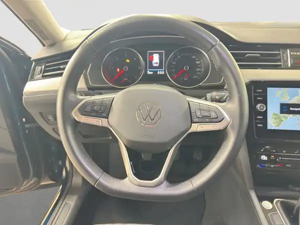 VW PASSAT VARIANT (11/16)