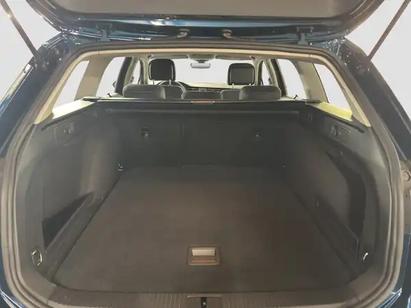 VW PASSAT VARIANT (13/16)
