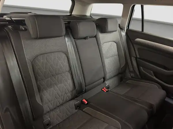 VW PASSAT VARIANT (15/16)
