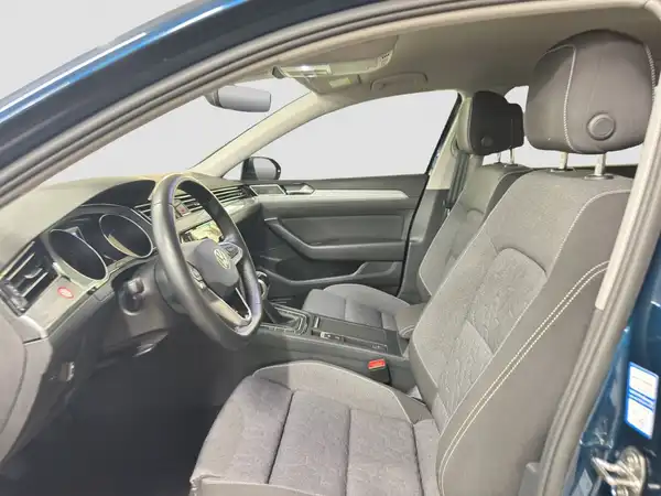 VW PASSAT VARIANT (8/16)