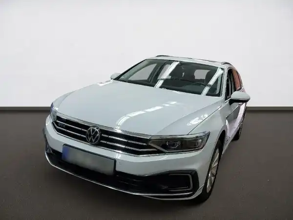 VW PASSAT VARIANT (1/4)