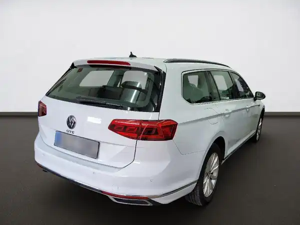 VW PASSAT VARIANT (3/4)
