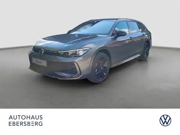 VW PASSAT (2/16)