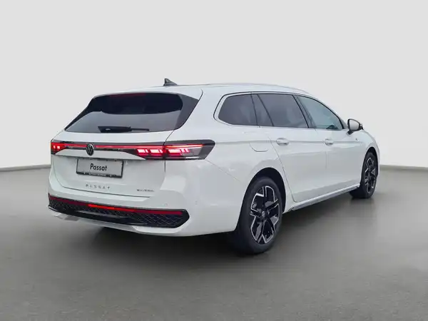 VW PASSAT (5/17)