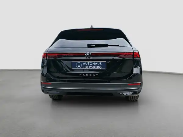 VW PASSAT (6/17)