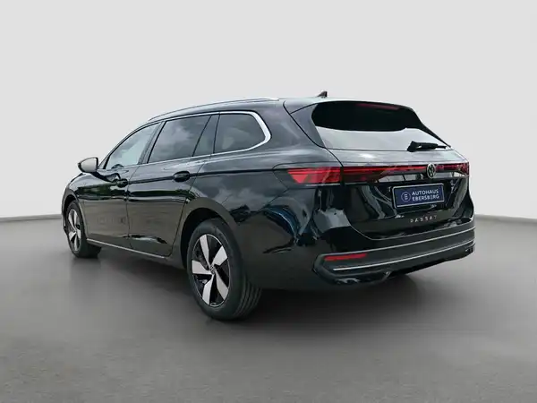 VW PASSAT (7/17)
