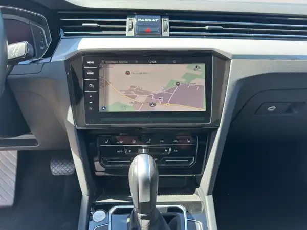 VW PASSAT VARIANT (12/17)