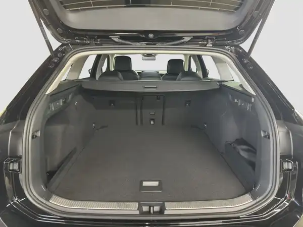 VW PASSAT (13/17)