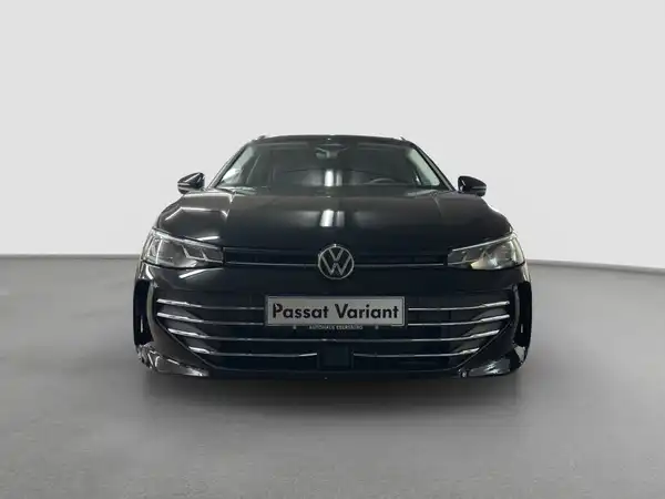 VW PASSAT (3/17)