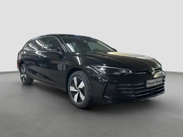 VW PASSAT (4/17)