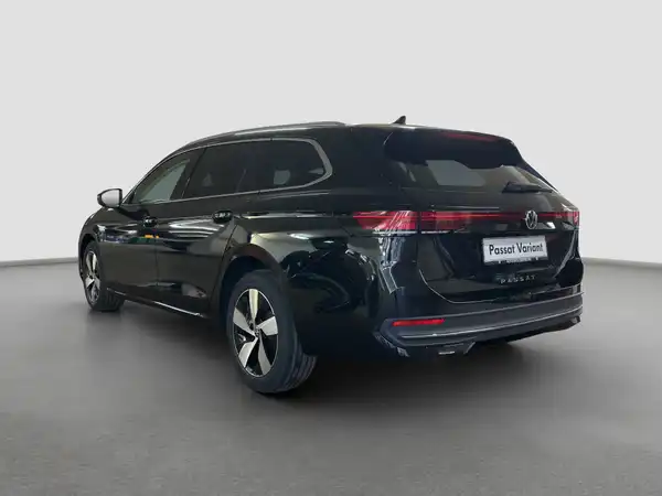 VW PASSAT (7/17)