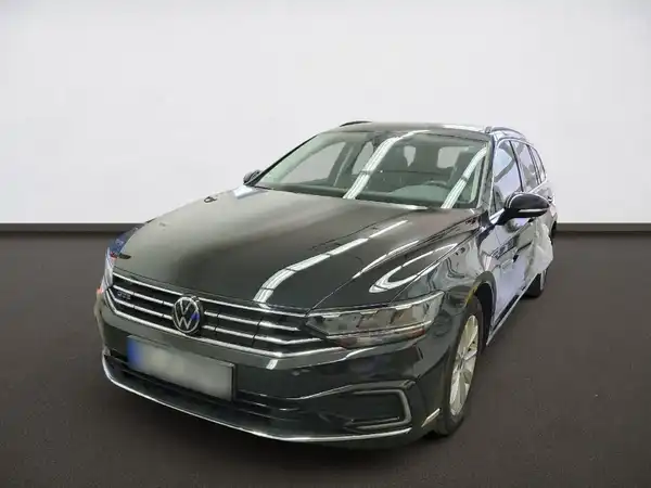 VW PASSAT VARIANT (1/4)