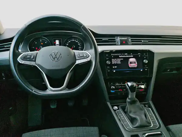 VW PASSAT VARIANT (10/16)