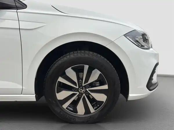 VW POLO (16/16)