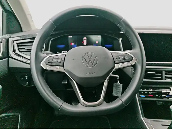 VW POLO (11/16)