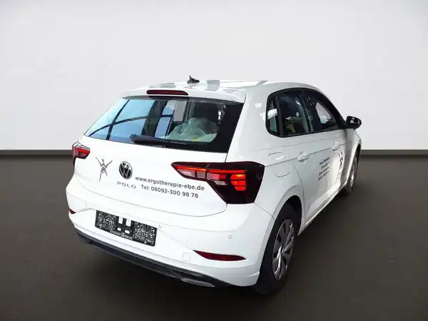 VW POLO (3/7)