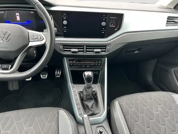 VW POLO (12/16)